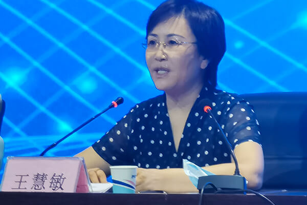 市委副書記、市委教育工作領(lǐng)導小組組長王慧敏